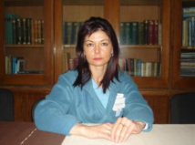 Dr. ALma Maniu