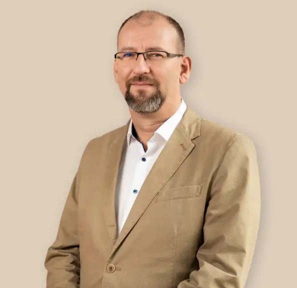 Dr Vass Zoltan